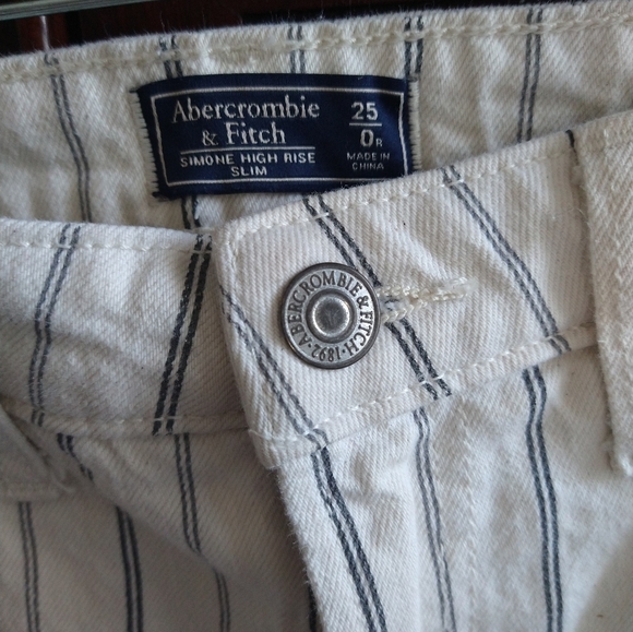 Abercrombie & Fitch Simone High Rise Slim Size 25/0 White with Navy Blue Stripes - Picture 2 of 5